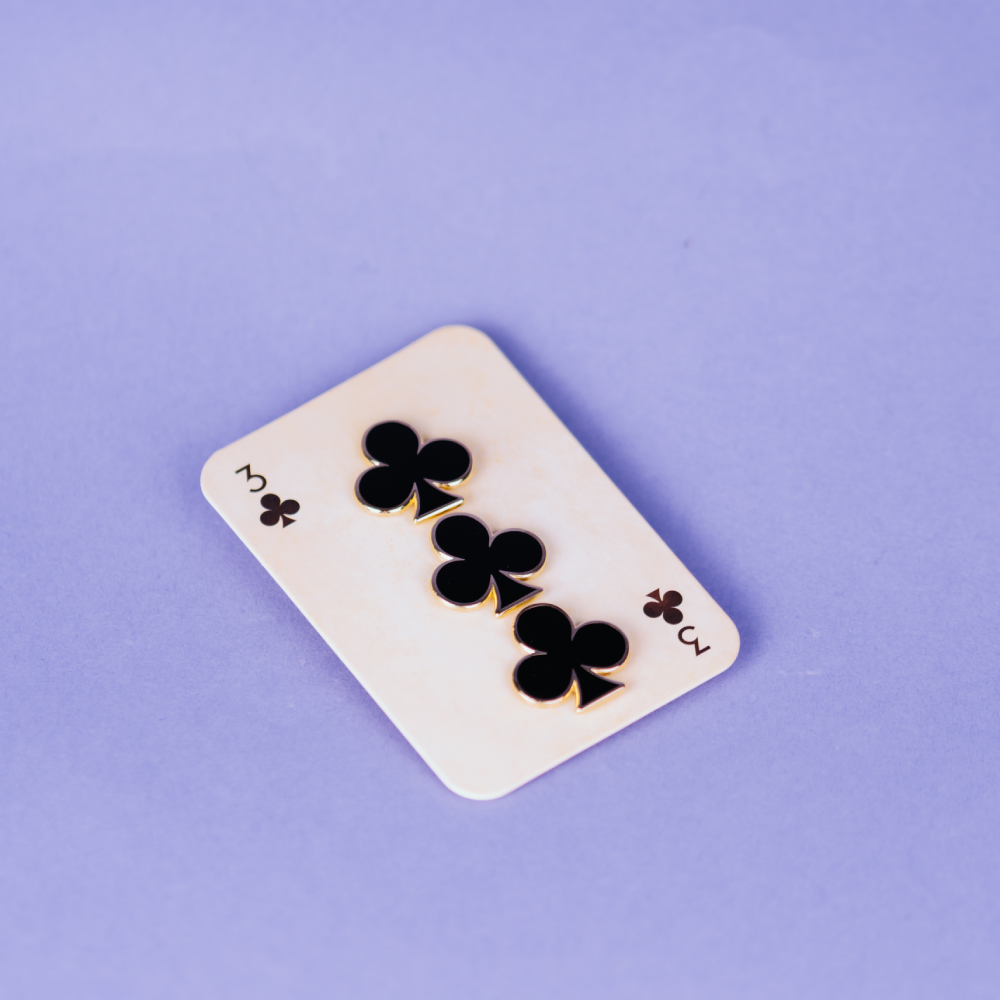 Lackadaisy "Three of Clubs" pin set